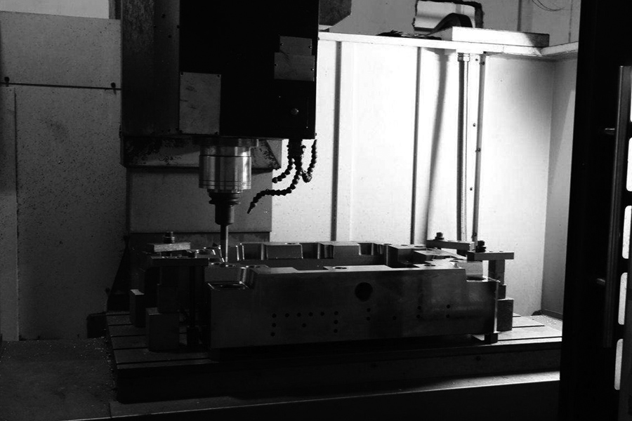 CNC datora šasijas dzesēšanas daļu apstrāde