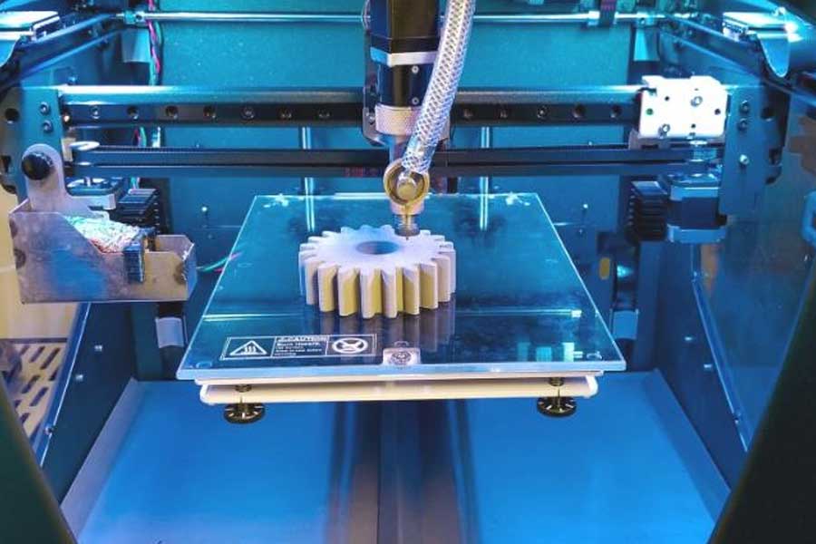 Der Metall-3D-Drucker macht den Entbinderungsschritt überflüssig. Metallteile können direkt in den Sinterofen gelangen