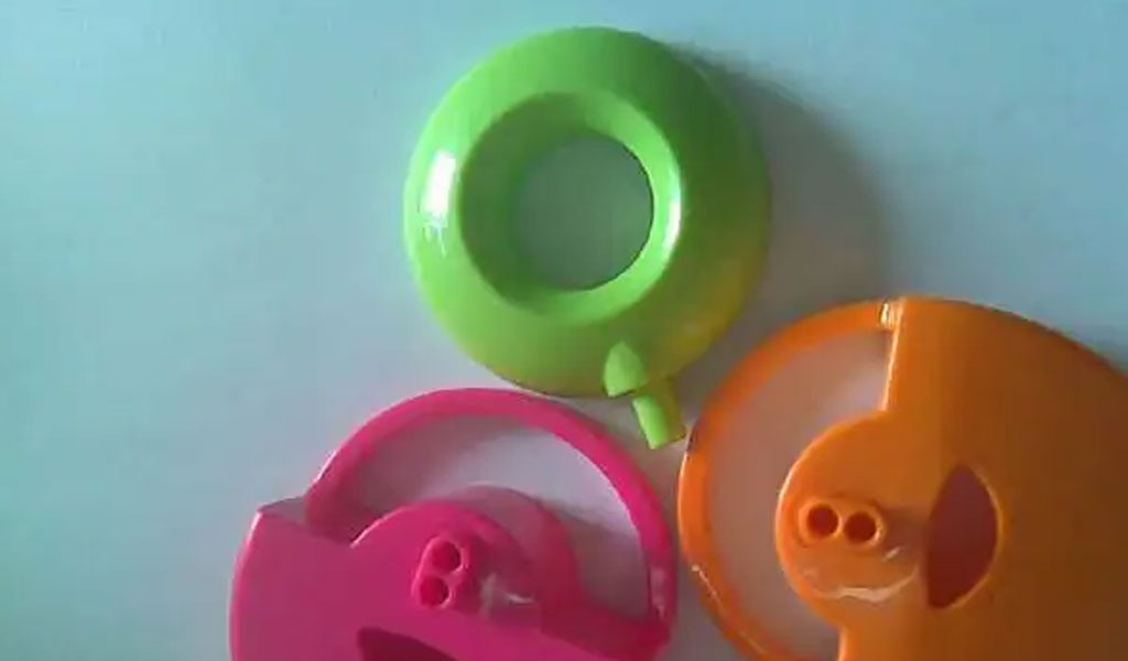 በሲኤንሲ የምህንድስና ፕላስቲኮች ማሽነሪ ውስጥ ለአካባቢ ተስማሚ የማቀዝቀዝ እና የቅባት ስልቶች አተገባበር