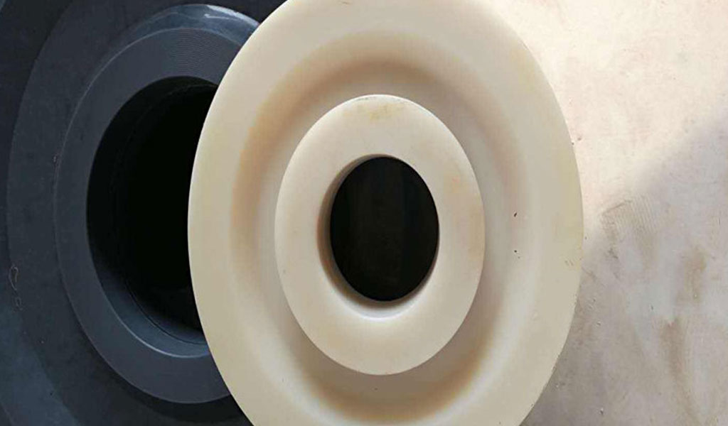 Regolazione dei parametri di lavorazione per il composito di nylon 6 nel tornio CNC utilizzando TOPSIS basato su PCA